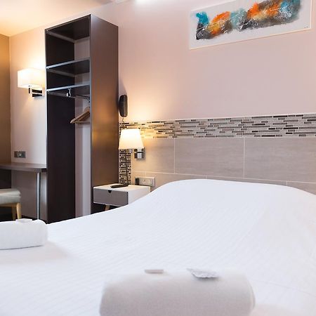 Wink Hotel Juvisy Екстериор снимка