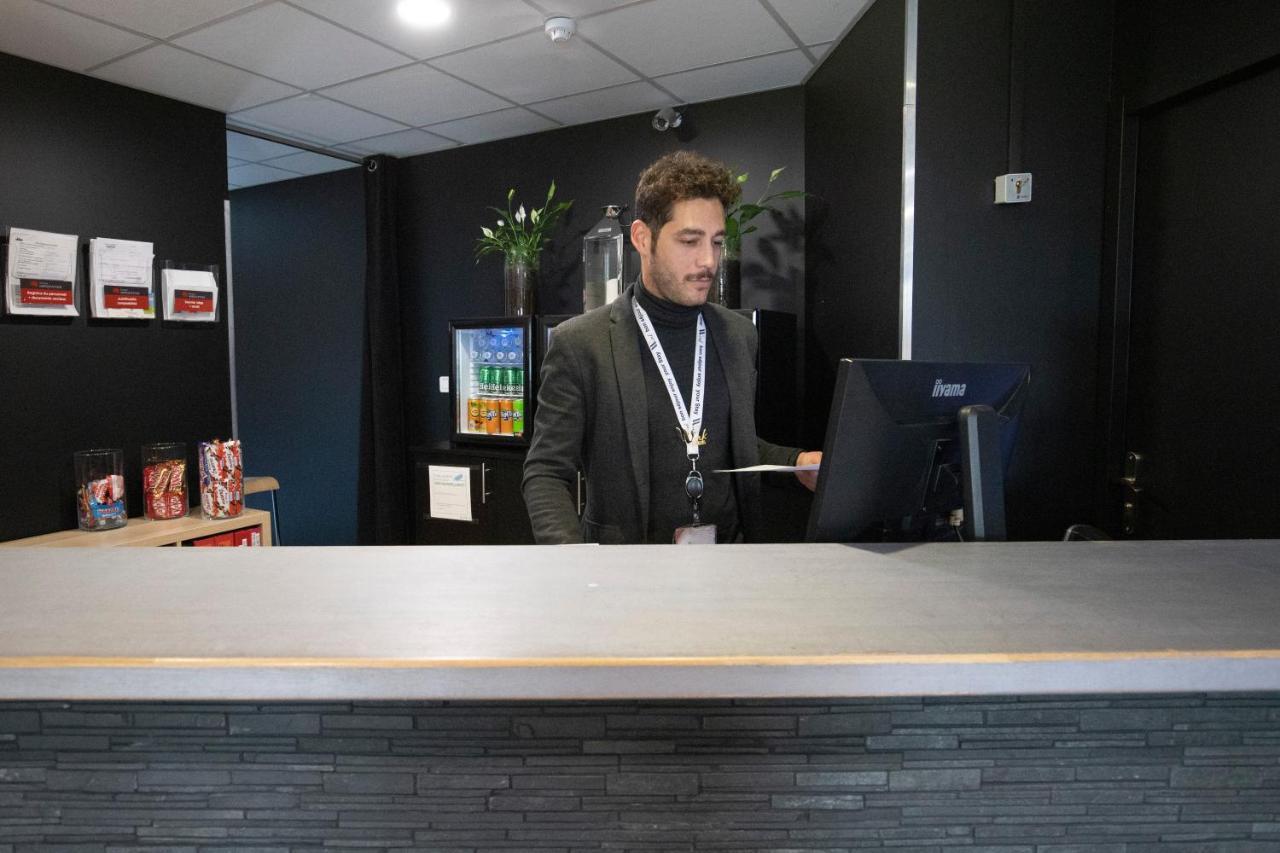 Wink Hotel Juvisy Екстериор снимка