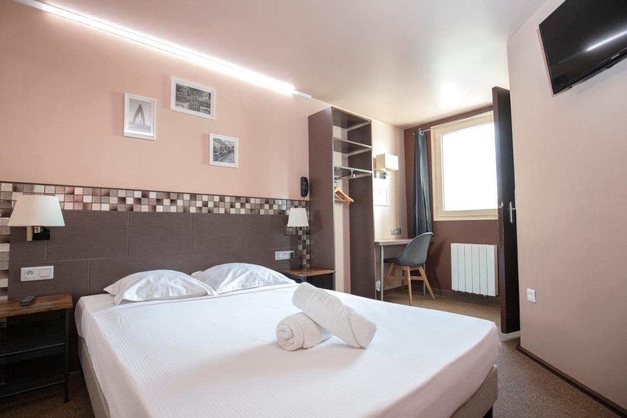 Wink Hotel Juvisy Екстериор снимка