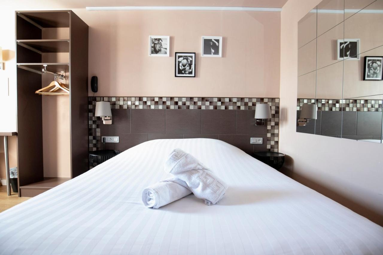 Wink Hotel Juvisy Екстериор снимка