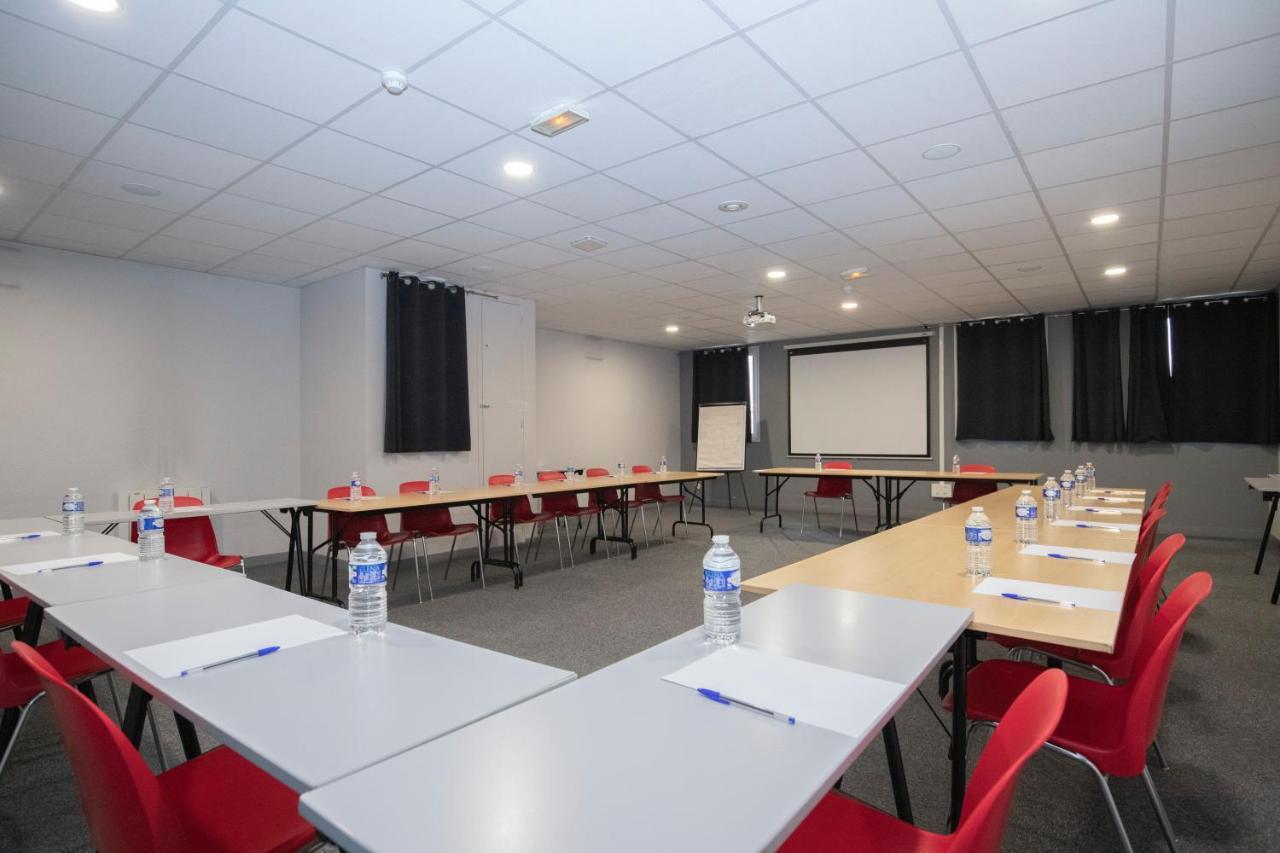 Wink Hotel Juvisy Екстериор снимка