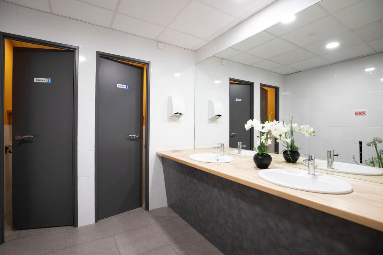 Wink Hotel Juvisy Екстериор снимка