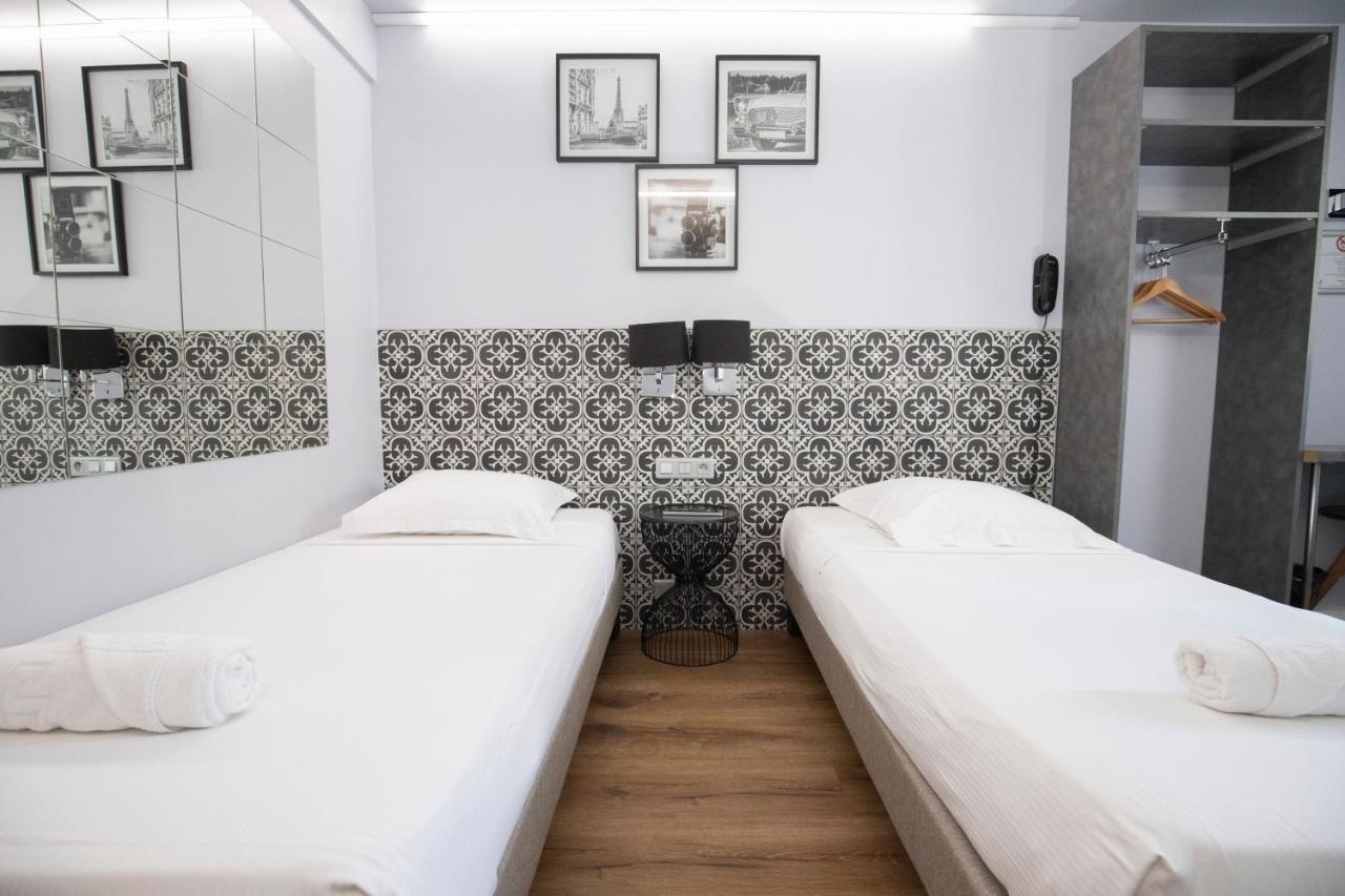 Wink Hotel Juvisy Екстериор снимка